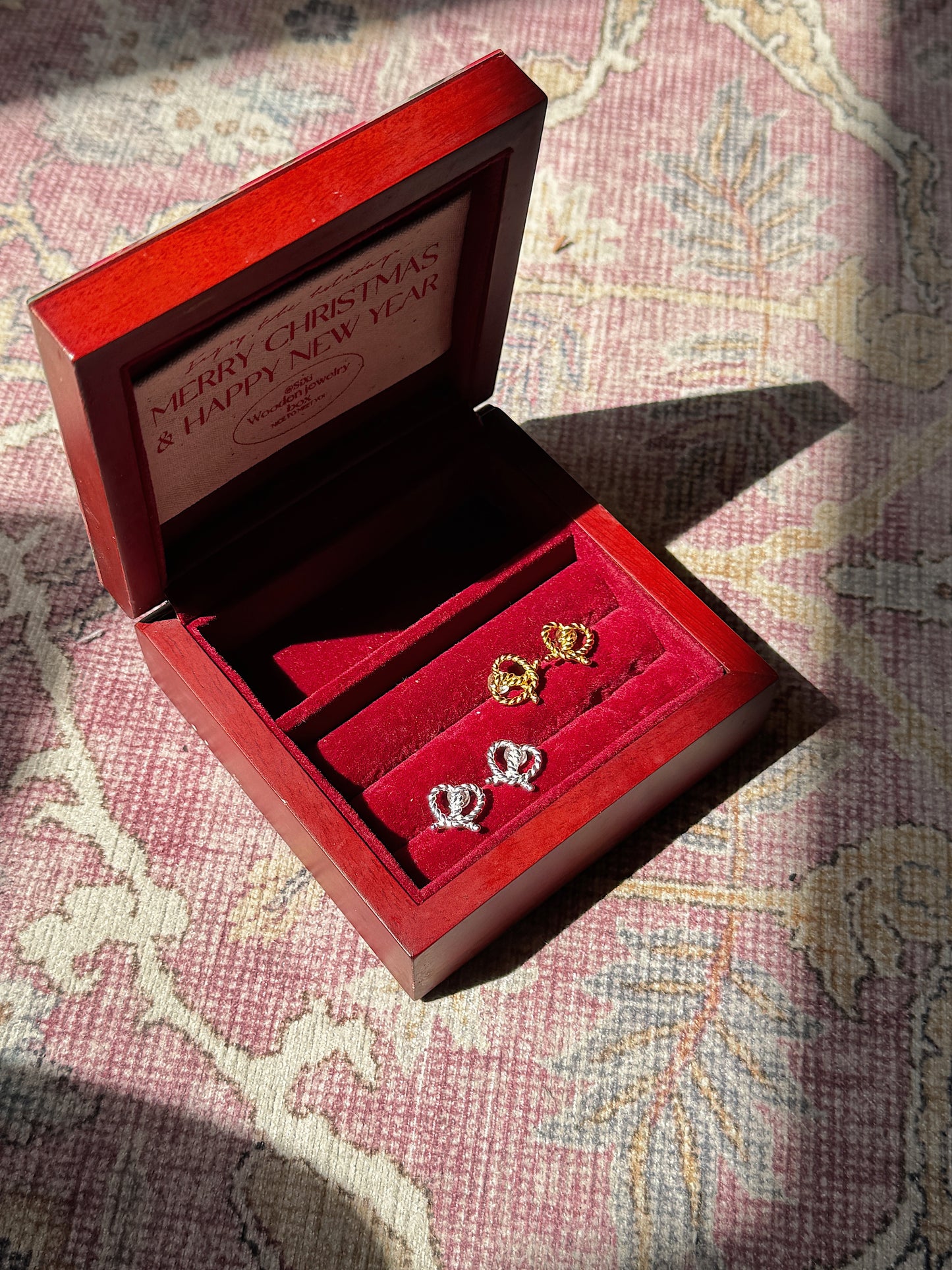Pretzel Earring